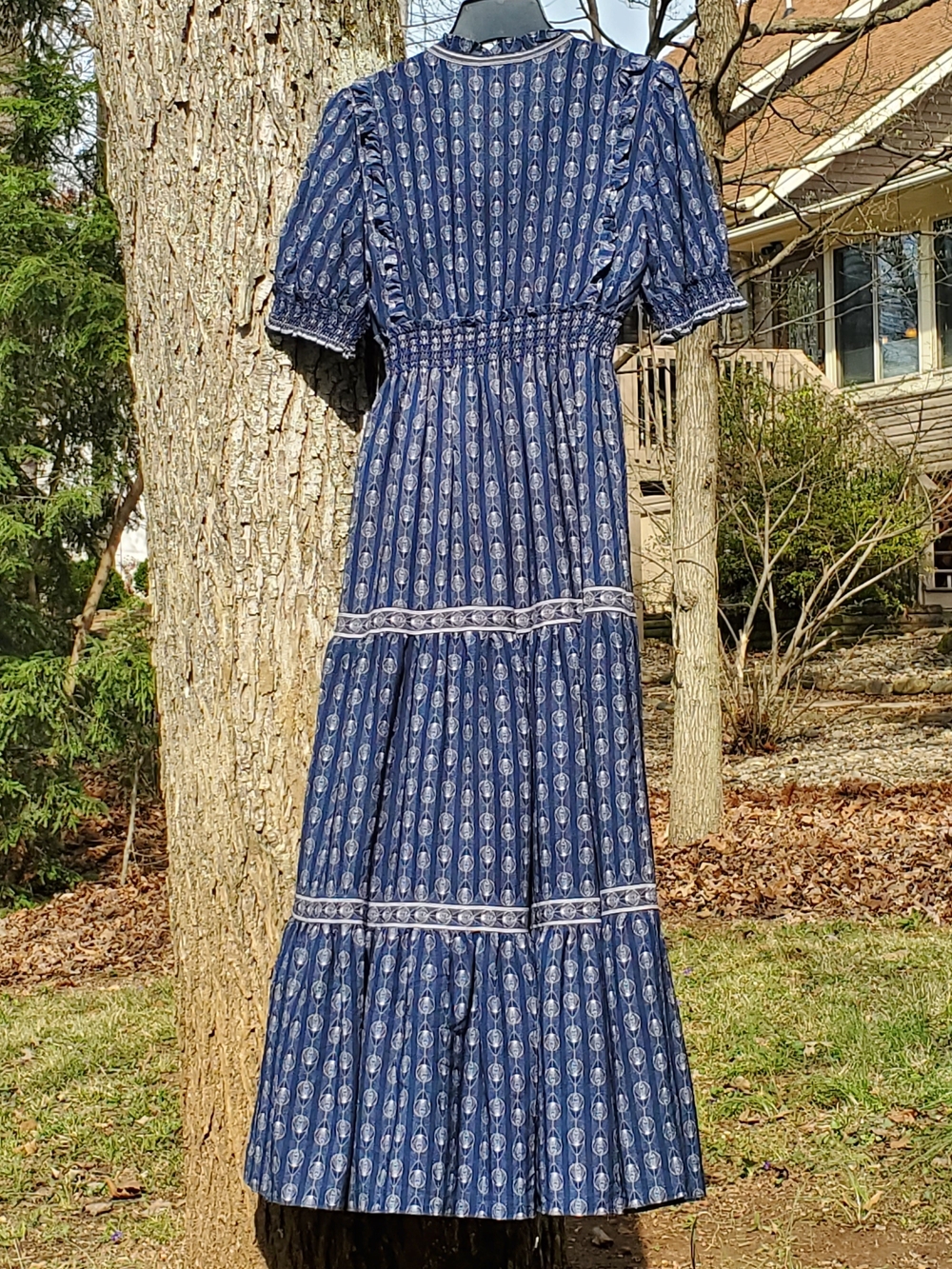 Max Studio Tiered Midi Pleated Flowing Dress Blue with Print NWT Size Small - Picture 4 of 7
